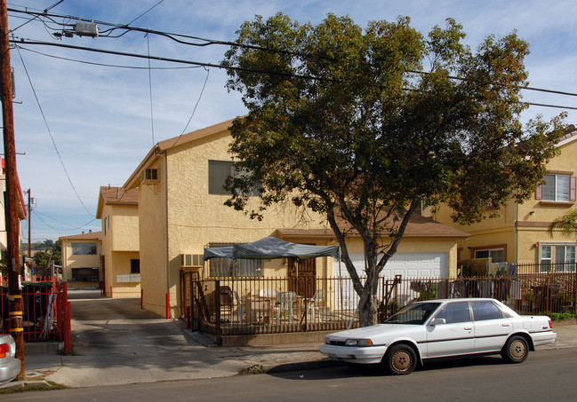 128 N Avenue 23 in Los Angeles, CA - Building Photo - Building Photo