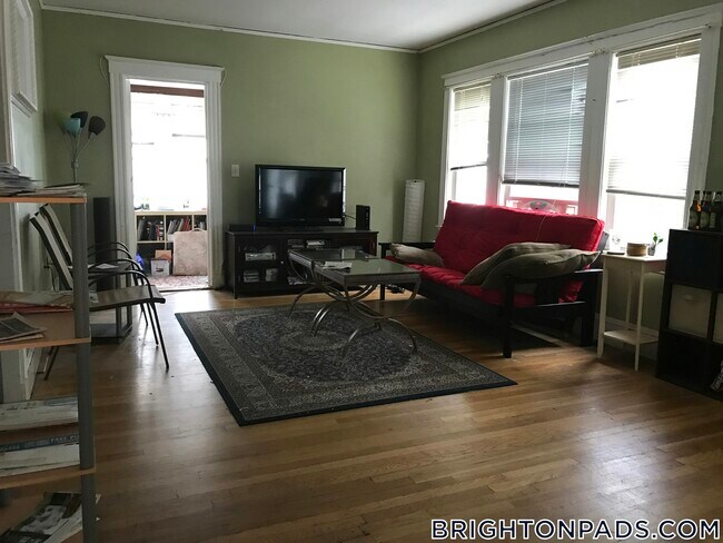 property at 16 Priscilla Rd