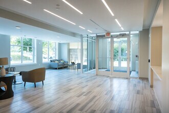 The Robeson at Spring Flats in Washington, DC - Foto de edificio - Building Photo