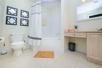 2080 Greenview Shores Blvd in Wellington, FL - Building Photo - Building Photo