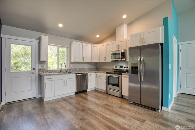 property at 172 N Narwhal Loop NW