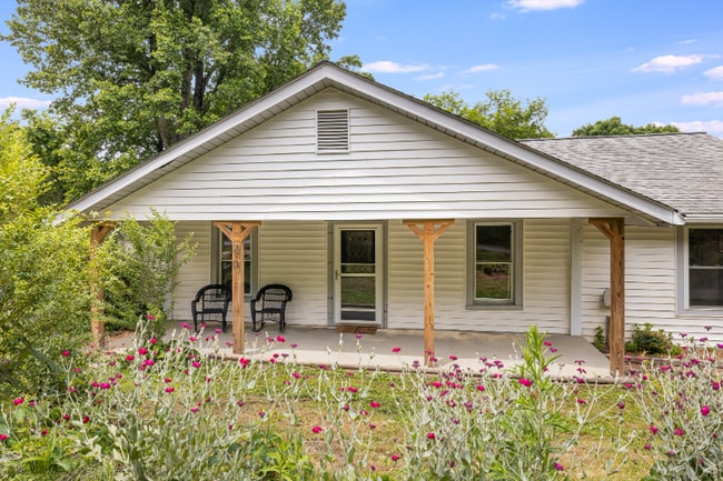 20 Winding Rd in Asheville, NC - Building Photo - Building Photo