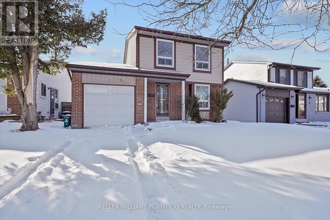 37 Banner Crescent in Ajax, ON - Building Photo - Building Photo