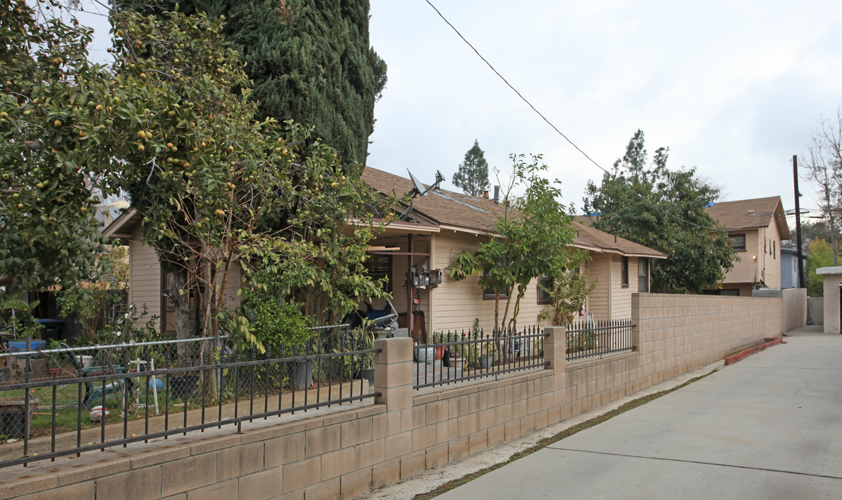 62 Virgina Ave in Pasadena, CA - Foto de edificio