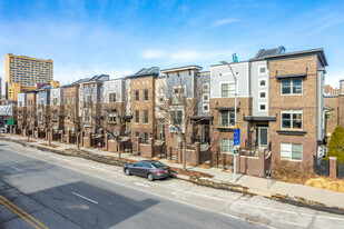 Brownstones on Grand Apartamentos