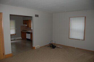 300 Melrose Ct in Iowa City, IA - Building Photo - Building Photo