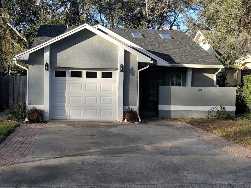 1085 Mill Run Cir in Apopka, FL - Building Photo