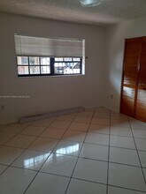 1331 W 51st Pl in Hialeah, FL - Building Photo - Building Photo