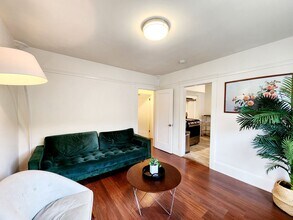 299 Rhine St in Daly City, CA - Building Photo - Building Photo