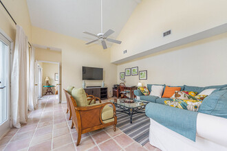 8382 Satin Leaf Ct in Indian River Shores, FL - Building Photo - Building Photo