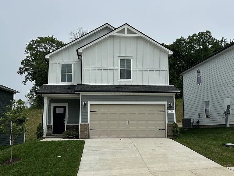 1761 Flora Grv in Nashville, TN - Building Photo