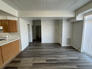 2734 S Wentworth Ave in Chicago, IL - Building Photo - Building Photo