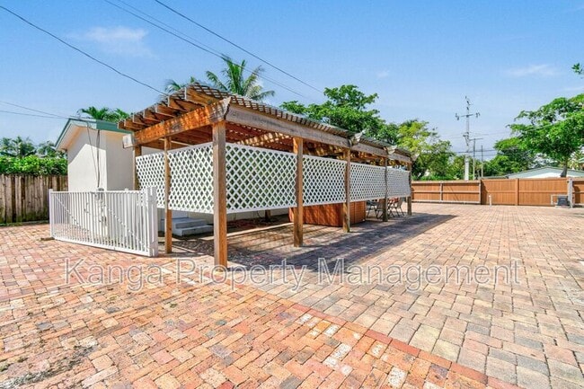 3450 S Olive Ave in West Palm Beach, FL - Building Photo - Building Photo