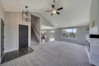 7339 Yankee Woods Dr in Lincoln, NE - Foto de edificio - Building Photo