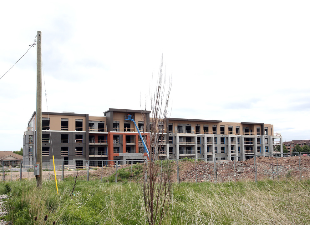 ParkCity Condominiums in Burlington, ON - Building Photo