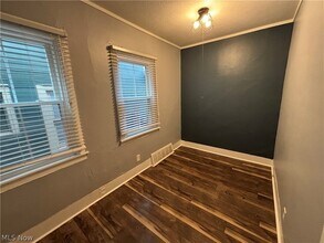 4200 Whitman Ave in Cleveland, OH - Foto de edificio - Building Photo