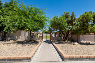 1402 & 1406 Whitton in Phoenix, AZ - Building Photo - Building Photo