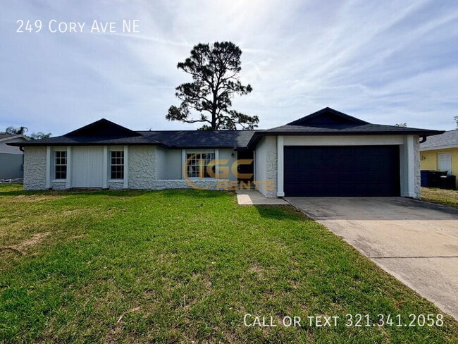 249 Cory Ave NE