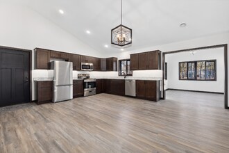 29712 Aspen Ln in Pequot Lakes, MN - Foto de edificio - Building Photo