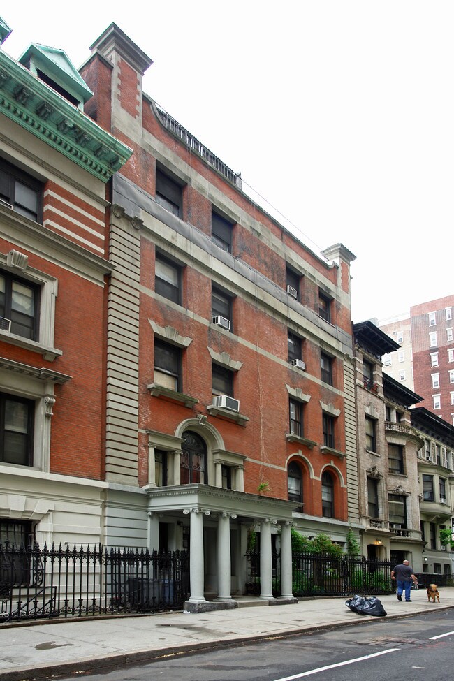 273 W 90th St in New York, NY - Foto de edificio - Building Photo
