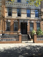 4605 30th Ave in Astoria, NY - Building Photo - Primary Photo