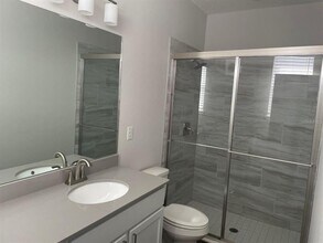 3761 NE 1st Way in Gainesville, FL - Building Photo - Building Photo