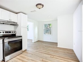 317 Jessica St S in Nokomis, FL - Building Photo - Building Photo