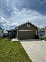 184 Agate Clf Dr in Maxwell, TX - Building Photo