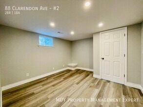 88 Clarendon Ave in Hamilton, ON - Building Photo - Building Photo