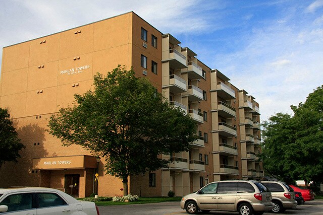 Marlan Towers in Owen Sound, ON - Building Photo - Building Photo