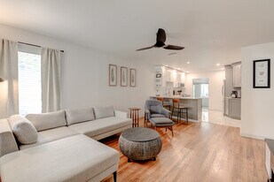 1506 Brentwood St in Austin, TX - Building Photo