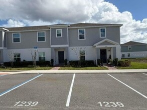1239 Sand Torch Cir in Davenport, FL - Foto de edificio - Building Photo