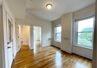 92 L St, Unit 2 in Boston, MA - Building Photo - Building Photo