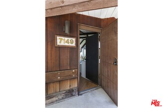 7149 Woodrow Wilson Dr in Los Angeles, CA - Building Photo - Building Photo