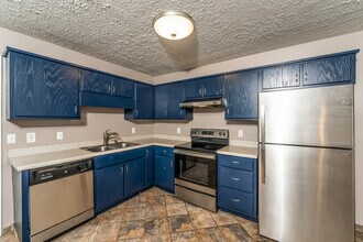 123 Dogwood Cir in Remlap, AL - Foto de edificio - Building Photo
