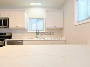 2881 Archwood Pl in Cuyahoga Falls, OH - Building Photo - Building Photo