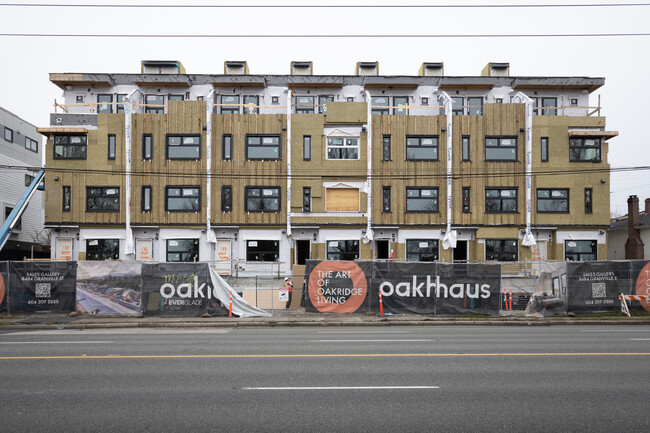 Oakhaus in Vancouver, BC - Building Photo - Building Photo