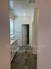 6550 E Carmen Ave in Fresno, CA - Building Photo - Building Photo