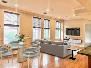 727 Monroe St in Hoboken, NJ - Building Photo - Building Photo