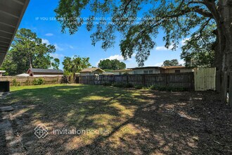 3113 Rogero Rd in Jacksonville, FL - Building Photo - Building Photo