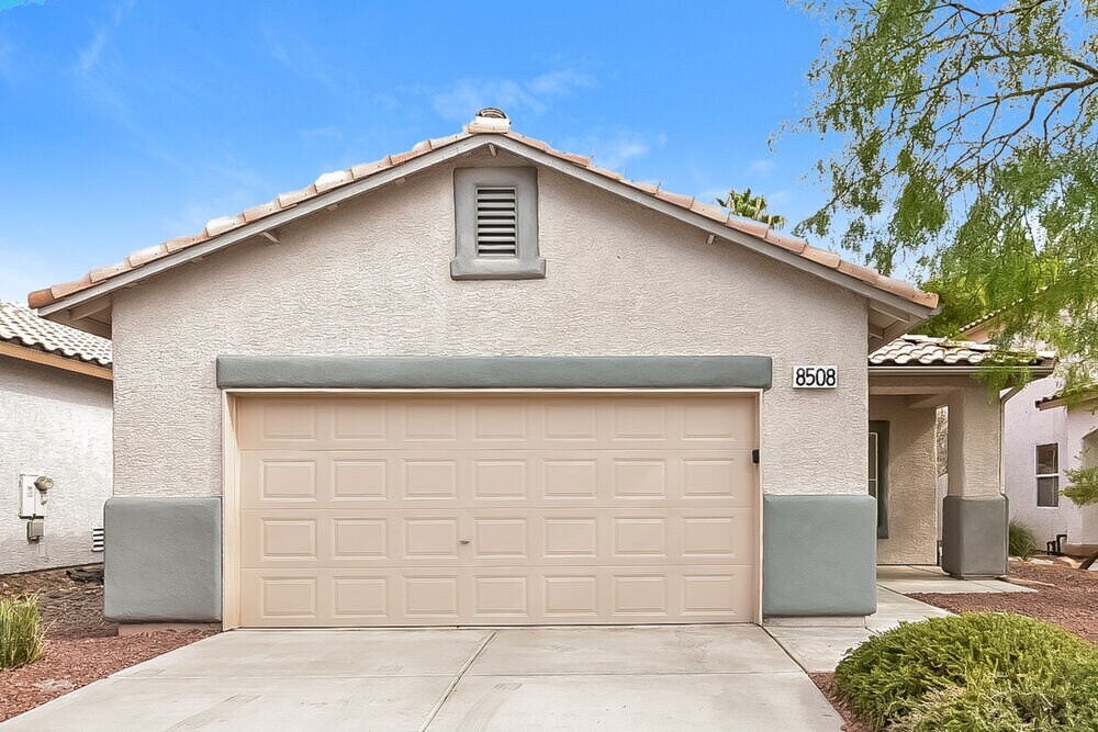 8508 Last Point Ave in Las Vegas, NV - Building Photo