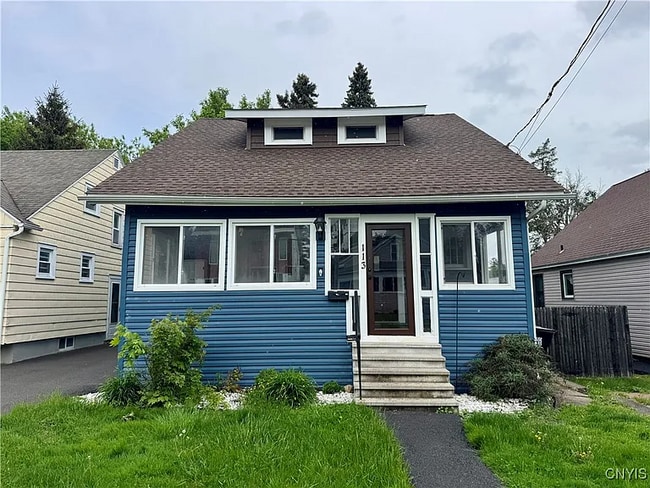 property at 113 Delmar Pl