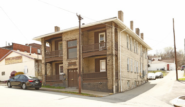 1110-1112 Amity St in Homestead, PA - Building Photo - Building Photo