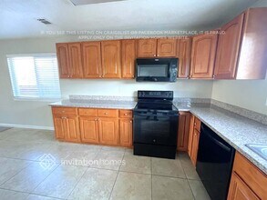 513 Hummingbird Way in Suisun City, CA - Foto de edificio - Building Photo