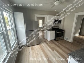 2076 Dowd Ave in Lakewood, OH - Building Photo - Building Photo