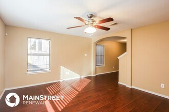 148 Cliff Height Cir in Dallas, TX - Building Photo - Building Photo