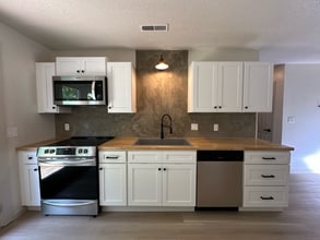 8726 Millard Lee Ln in Chattanooga, TN - Building Photo - Building Photo
