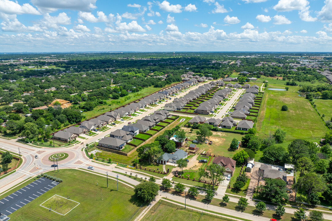 Magnolia Hills in Kennedale, TX - Building Photo