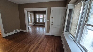 4412 Alpha Ave in Newburgh Heights, OH - Building Photo - Building Photo