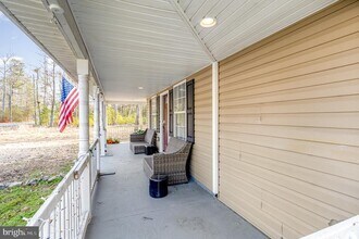 318 9th St in Colonial Beach, VA - Building Photo - Building Photo